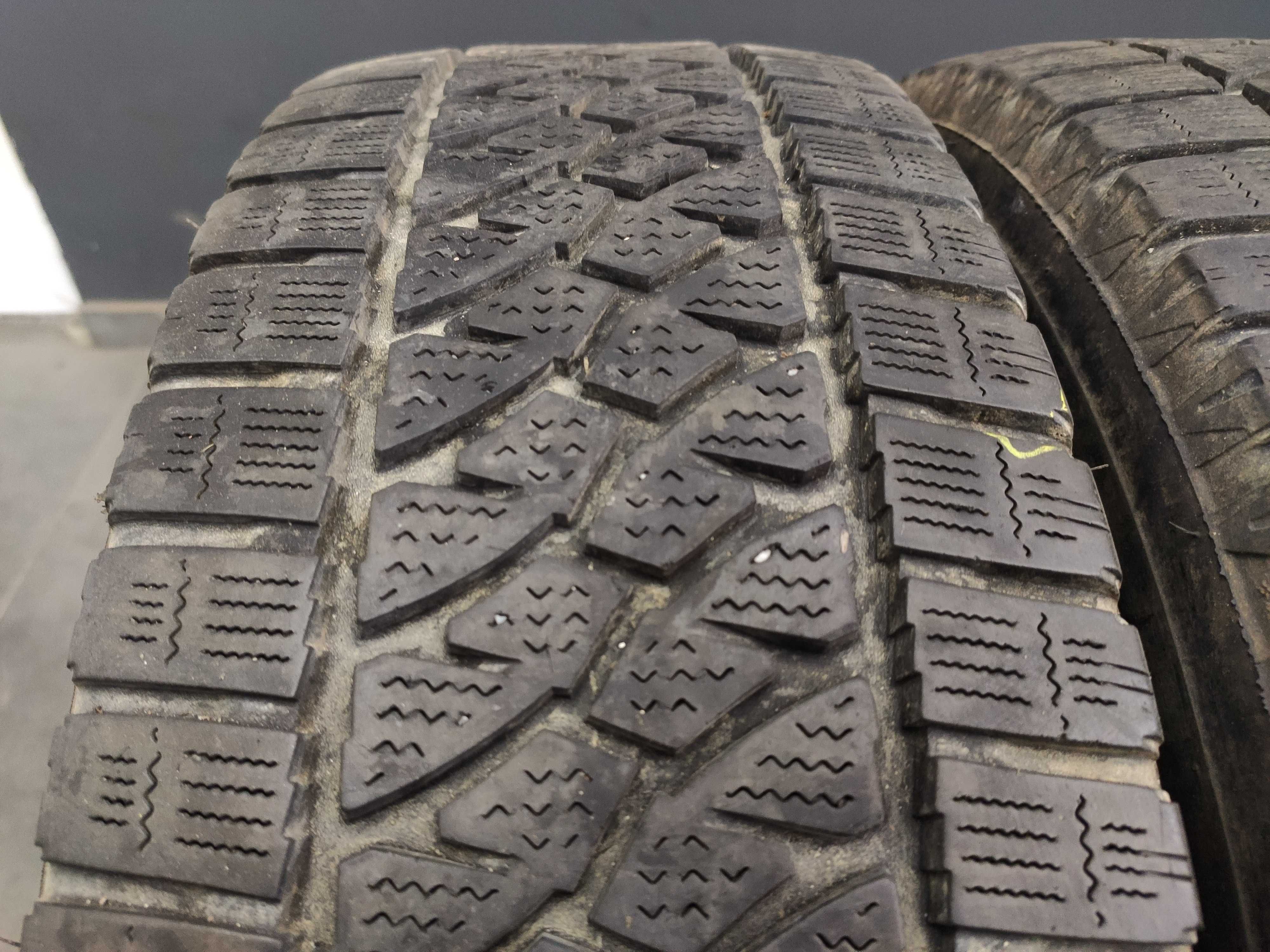 2бр Зимни гуми за БУС 225 75 16 С - Bridgestone