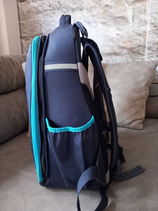 Ученическа раница за момче Herlitz be.bag с твърд гръб и стабилно дъно