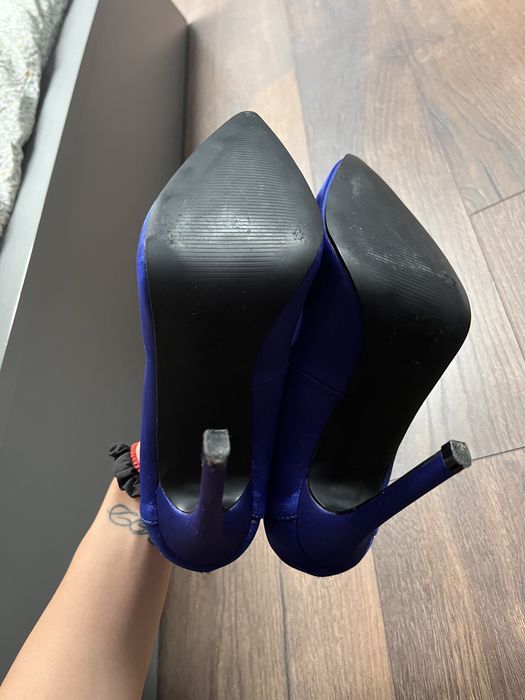 Обувки на ток