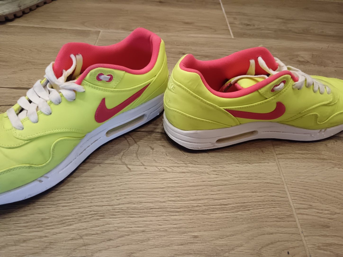 Маратонки Nike air max