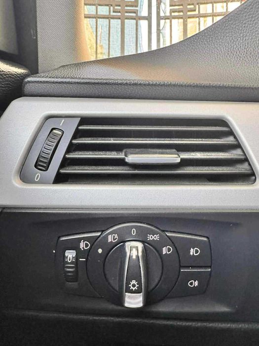 BMW seria 3 , e90 - facelift