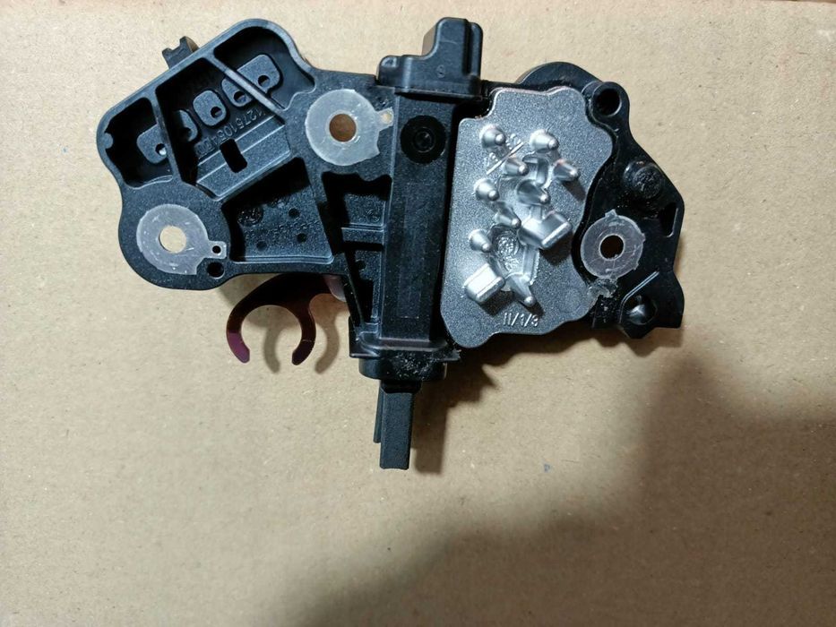 Releu alternator Mercedes Integro 7.7,Citaro, Volvo 24V, 0272222011