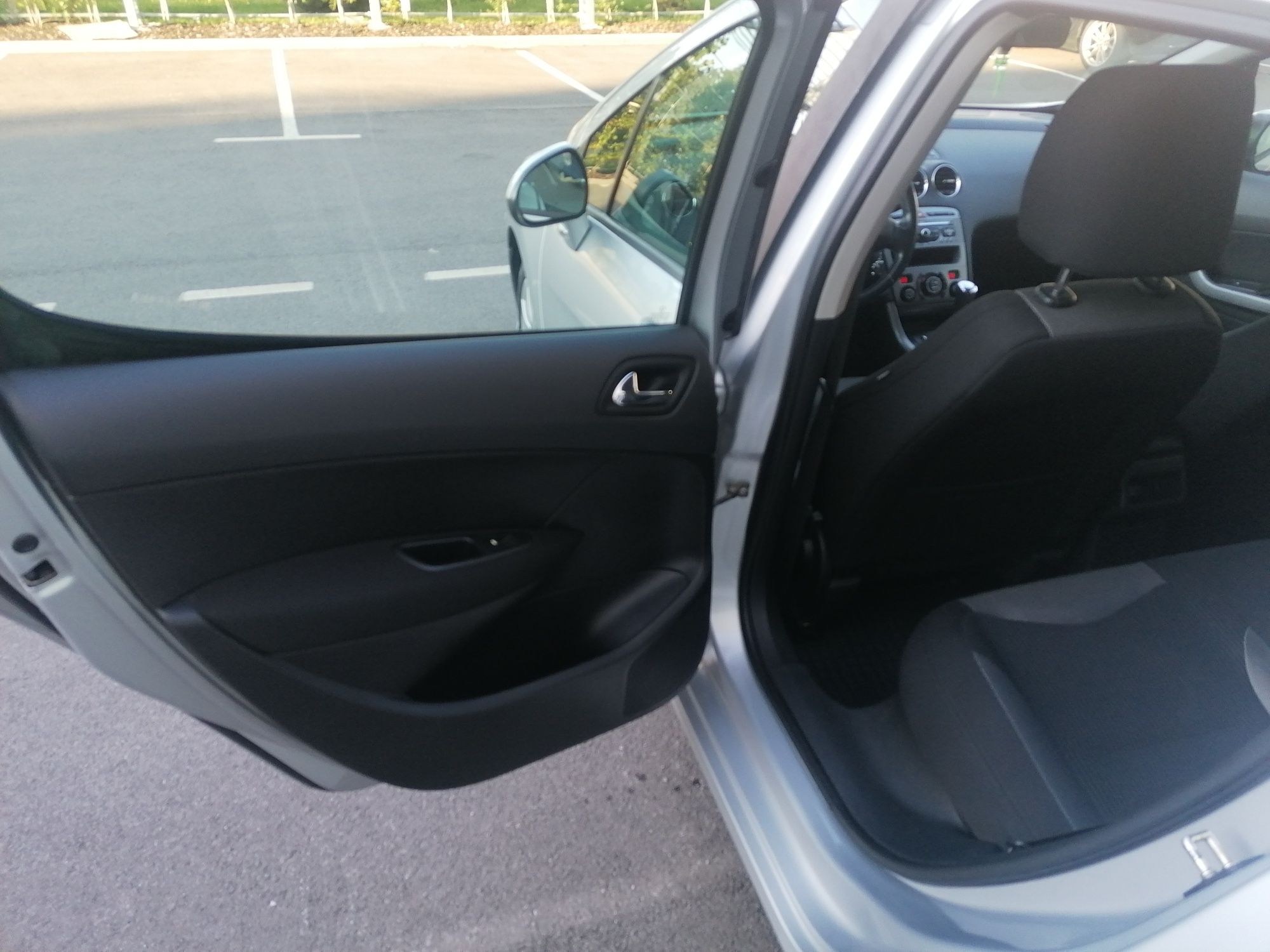 PEUGEOT  308 1.6 HDI