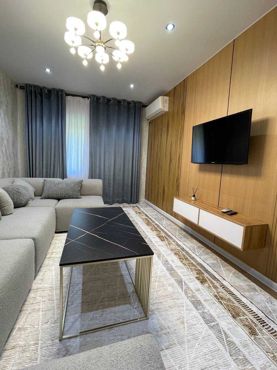 Квартира в Чиланзар-14 квартал, 60м2,с Hi-tech ремонтом, 2(3)/4/4