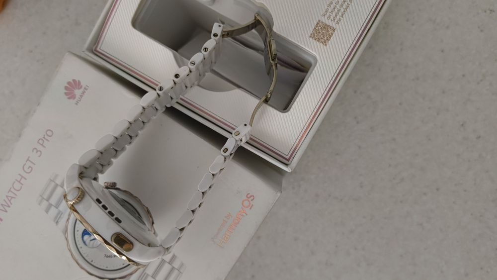 Ceas Huawei GT 3 Pro Ceramic Garanție