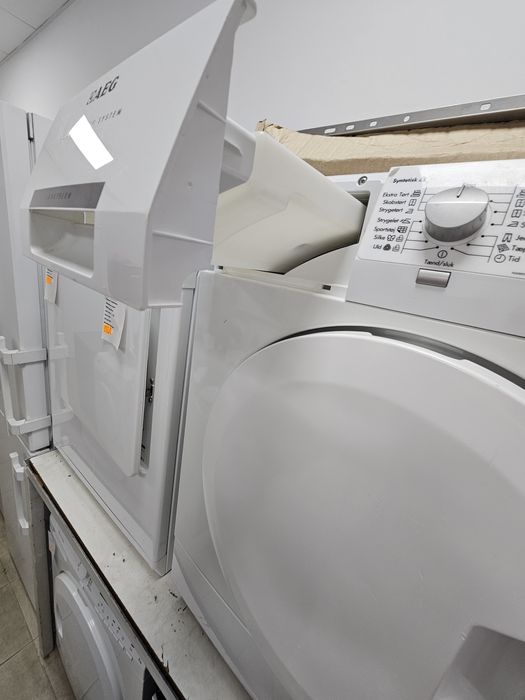 Сушилня AEG T67680IH3 клас: ААA+++ 8кг 400W с термопомпа