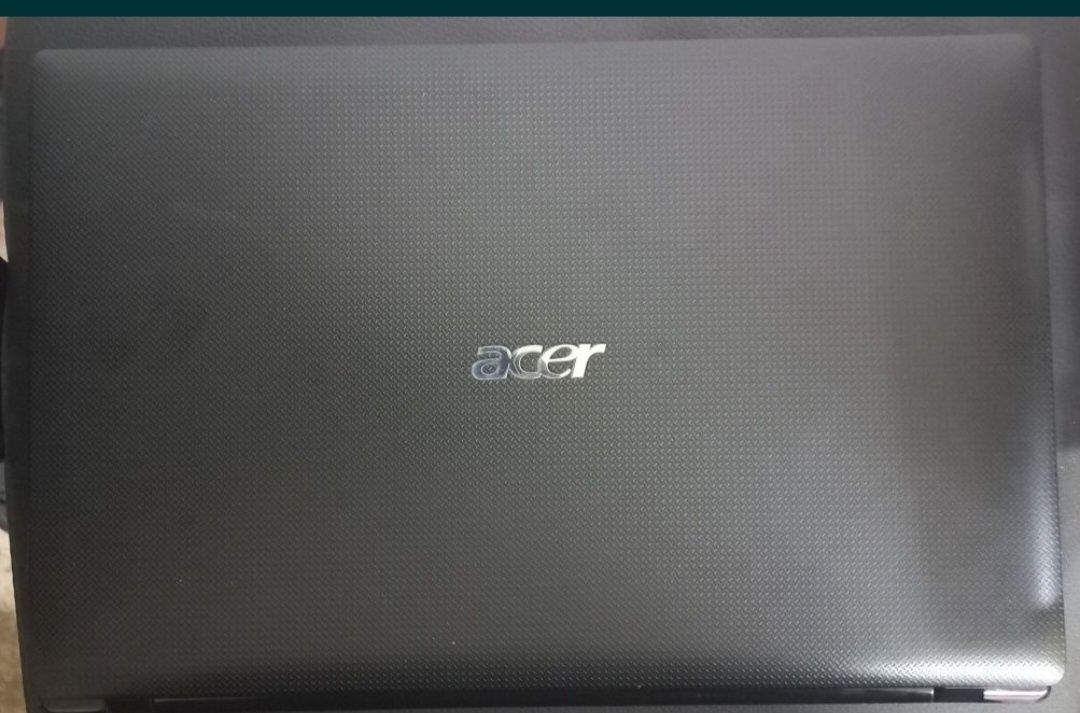 Ноутбук Acer, 640гб жёсткий диск, 6гб оперативная память