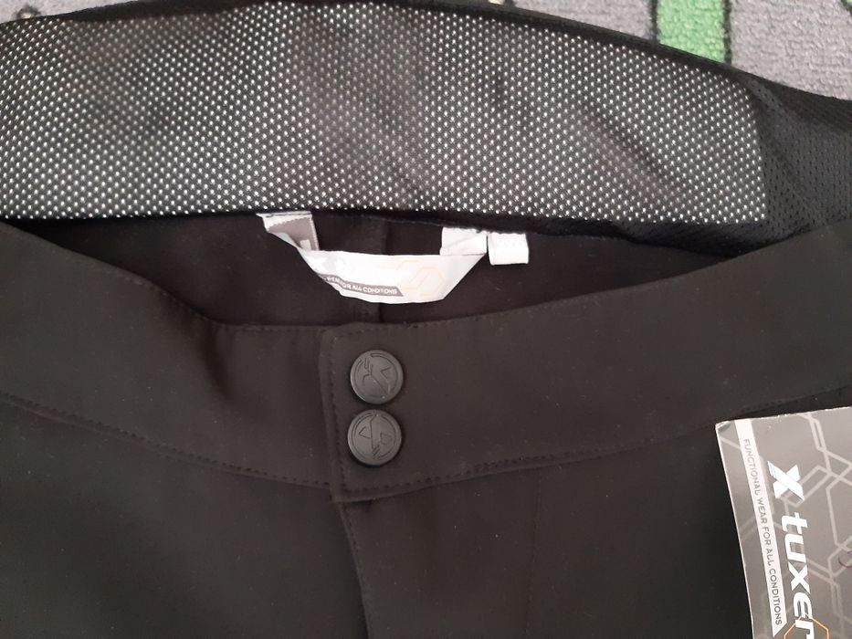 X tuxer 3XL голям нов ски панталон