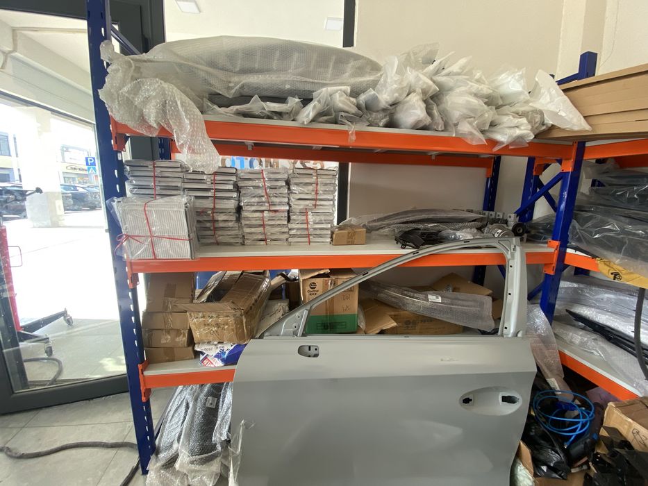 Hongqi uchun barcha ehtiyot qisimlar (запчасти)