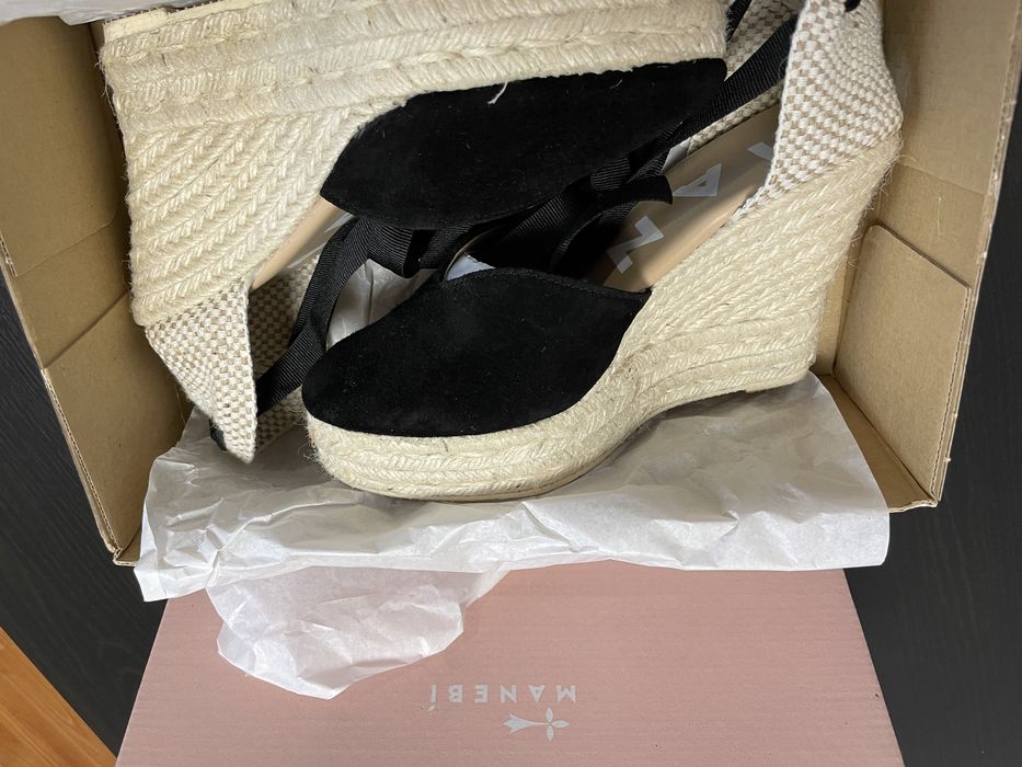 Sandale Manebi marimea 36 inchise in fata din piele intoarsa