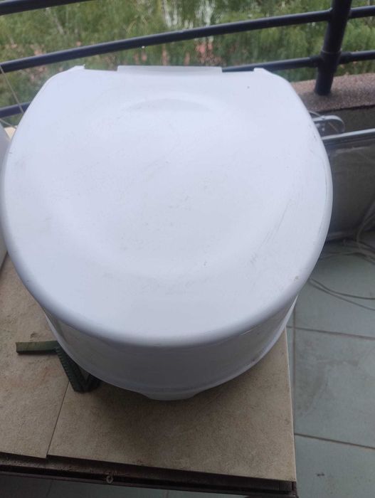 Inaltator pentru vas WC