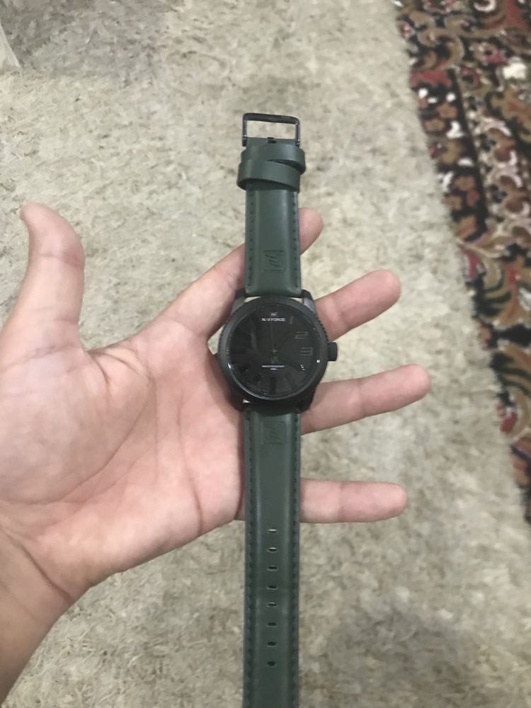 продам часы Naviforce
