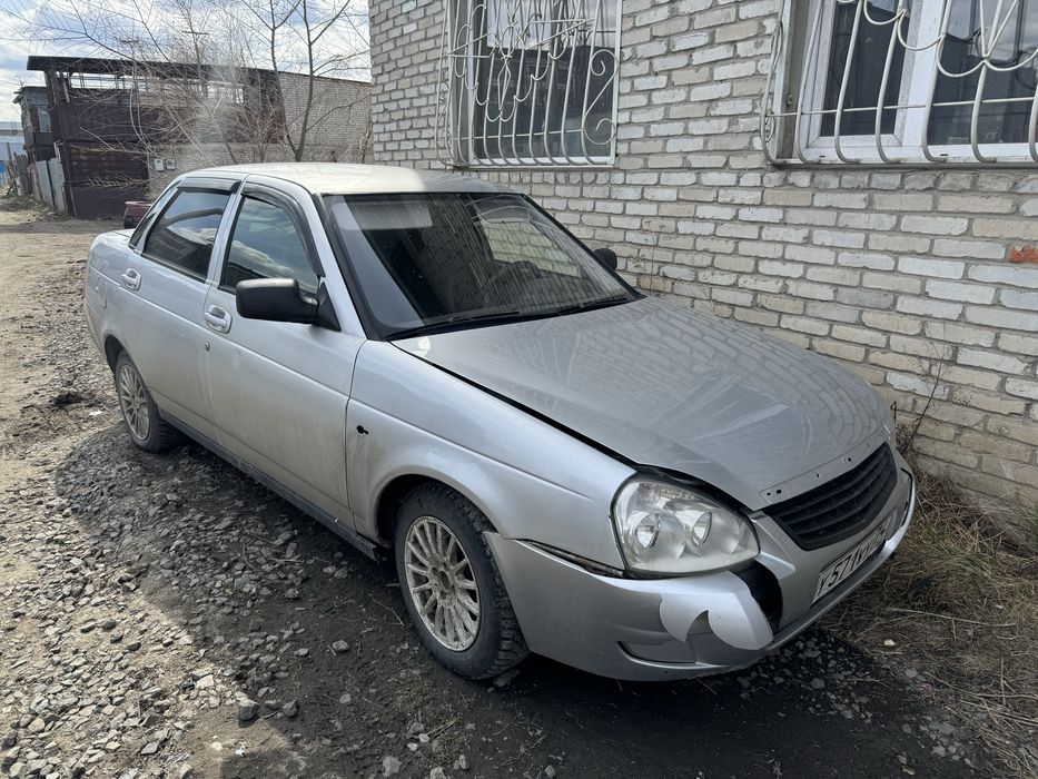 В разборе приора седан