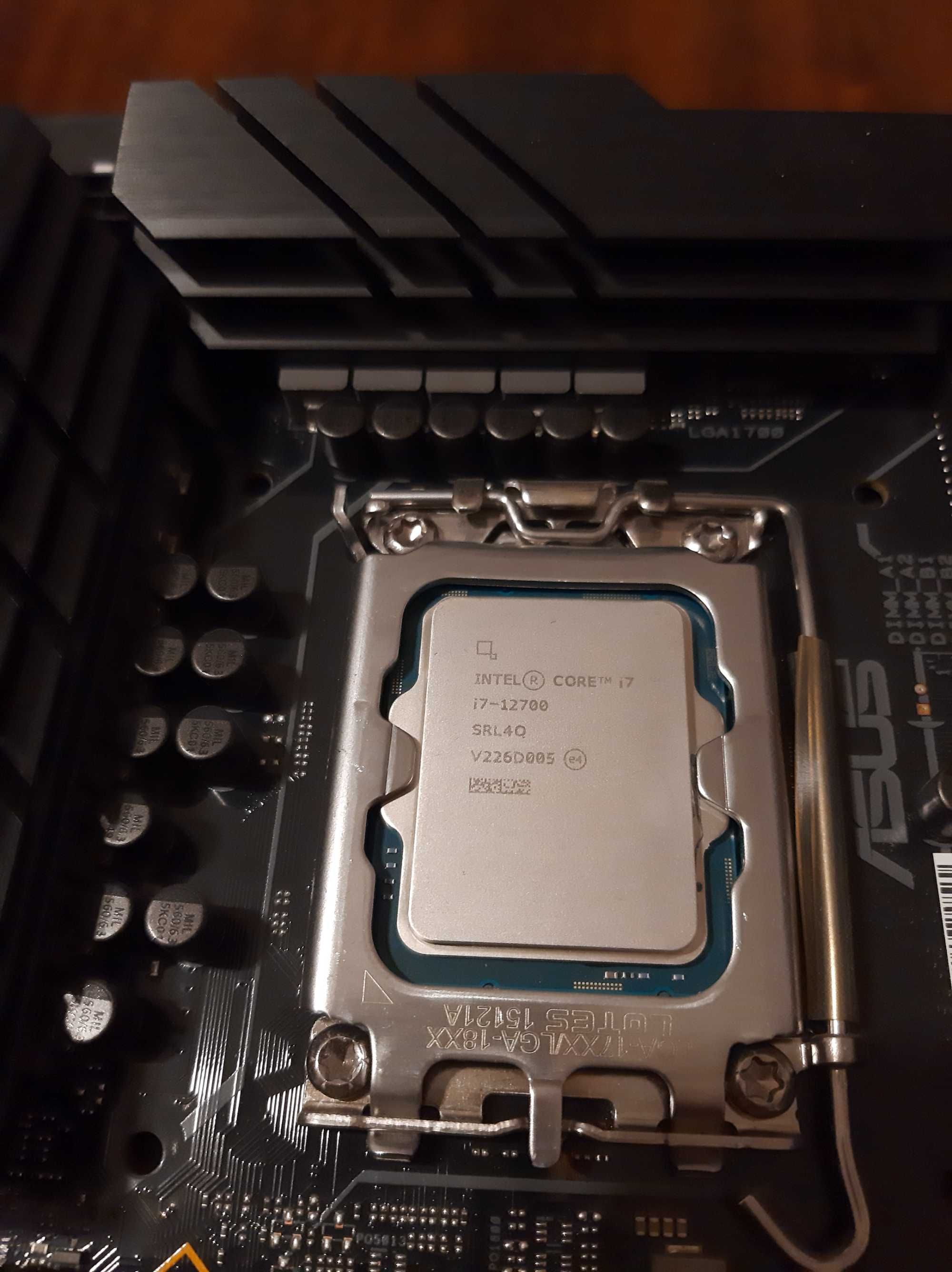 b660+12700+2x8 GB 3200 Mhz