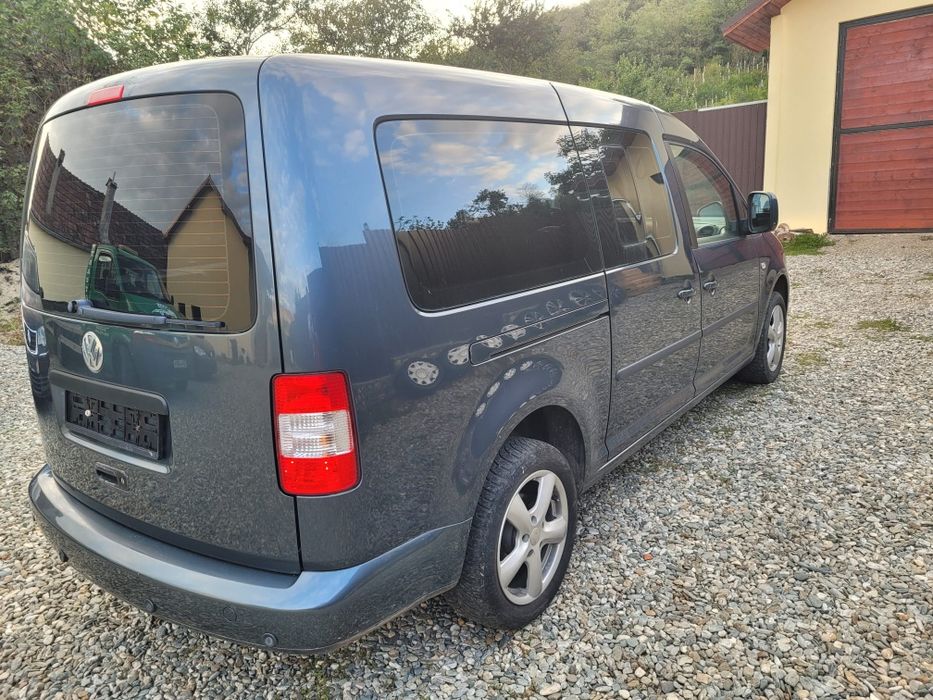 Vând  Vw Caddy maxi 2.0 tdi BMM