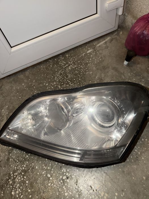 Far Stanga Mercedes GL X164 2006-2009 cu xenon impecabil original