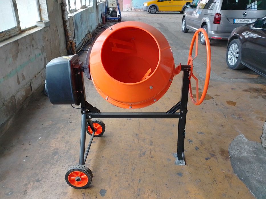 Продавам Бетонобъркачка Elefant 1250 W,195 л.