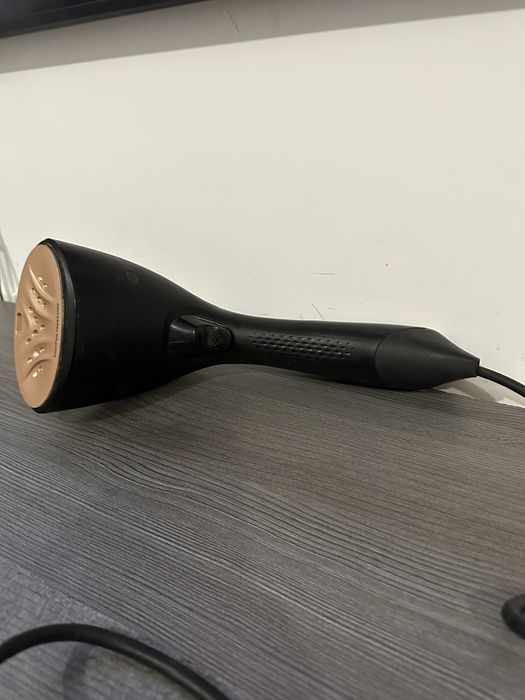Aparat de calcat vertical cu abur Philips Steam &GoPlus