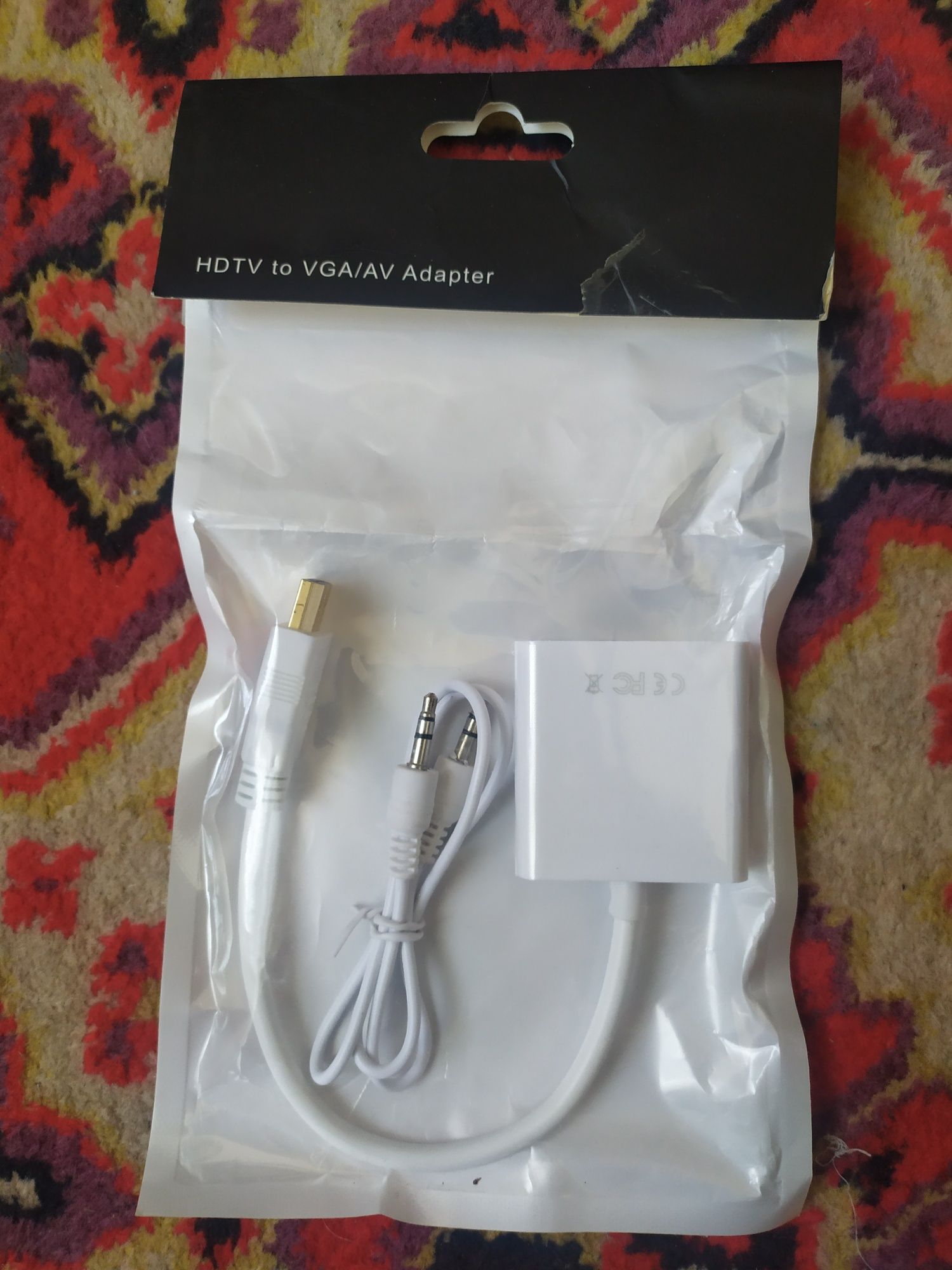 Продается переходник HDMI на VGA и AVI новый.