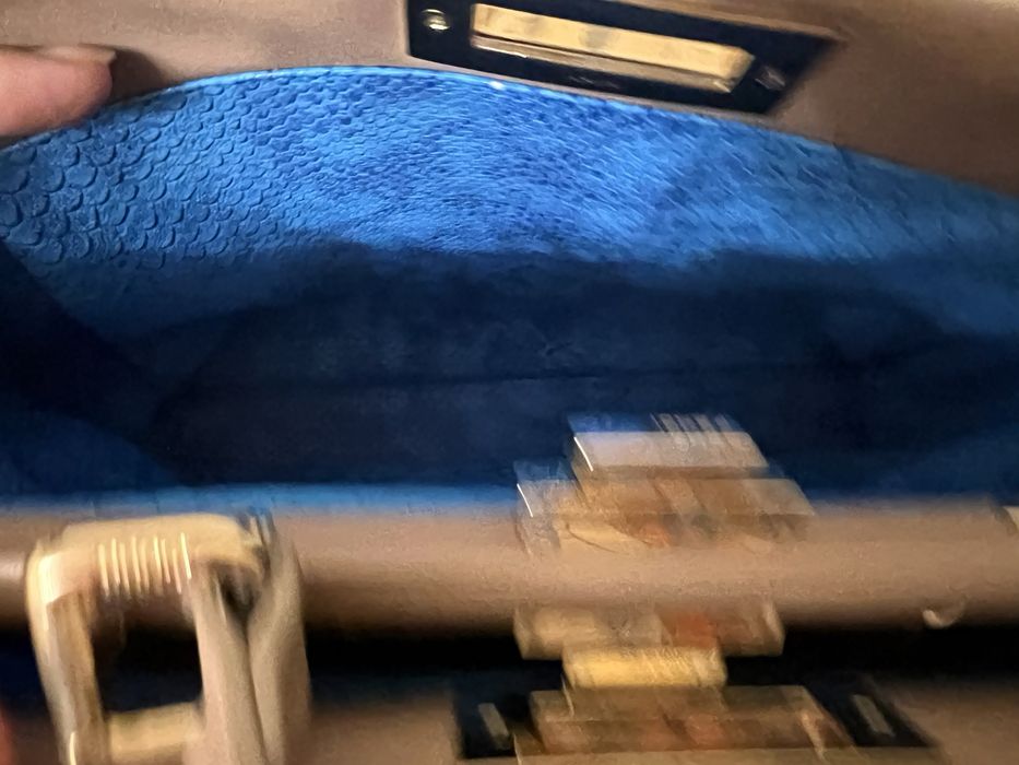 Продам кожанную сумку