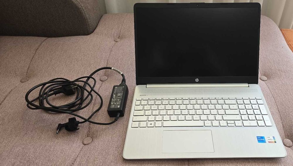 HP 15", i5 gen 11, 12 GB RAM,  FHD, model 15s-fq2013nq