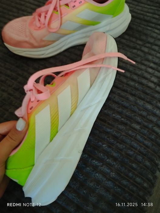 ADIDAS PERFORMANCE Маратонки за бягане 'Questar 3'