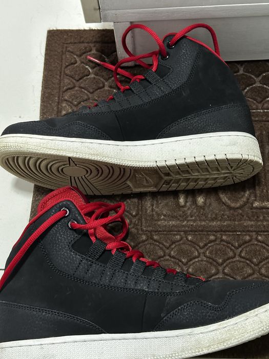 Jordan Executive Black/Red
