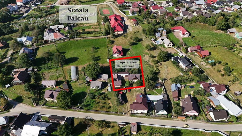 Proprietate de vanzare  (2 case in aceeasi curte+Magazie+Garaj+Grajd)