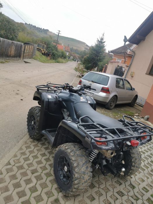 Vând atv dinli 700