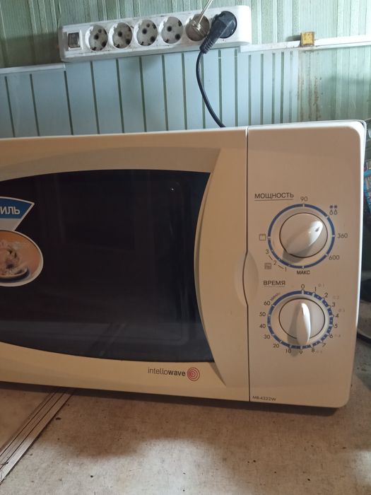 продам микроволновку бу