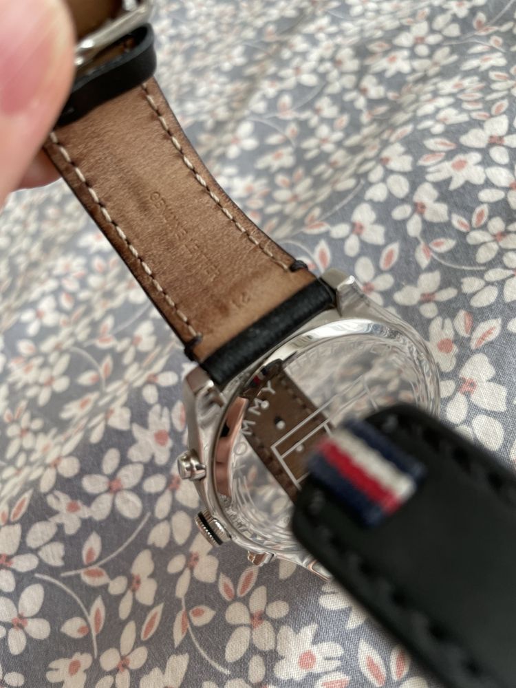 Tommy Hilfiger и jacque lemans
