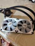 Vând Cooler procesor Asus rog Ryuo 240mm