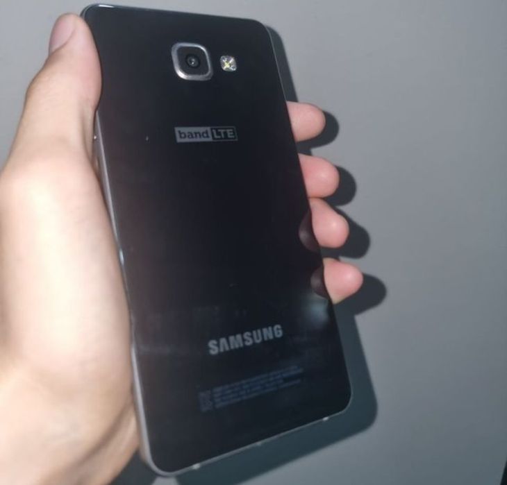 Samsung A7 2016 sotiladi