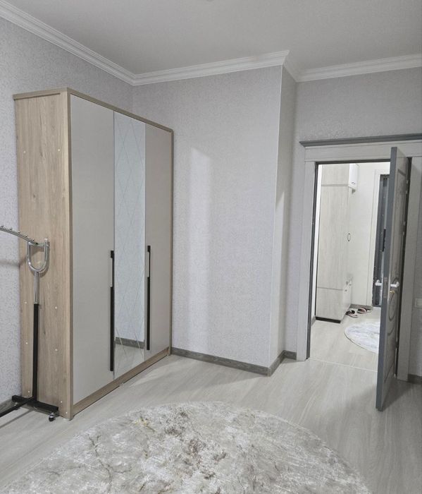 Срочна квартира 2 ком 63 кв 2 этаж