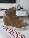 Gtete Guess piele Noi in cutie ne purtate Marimea 39-40
