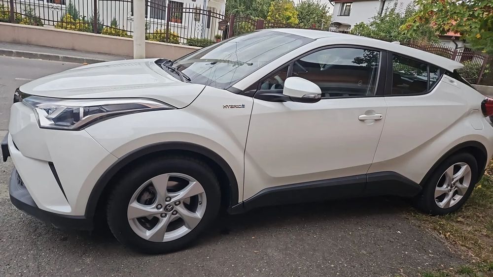 Toyota C-HR Toyota C-HR Hybrid 1,8 HSD 4x2