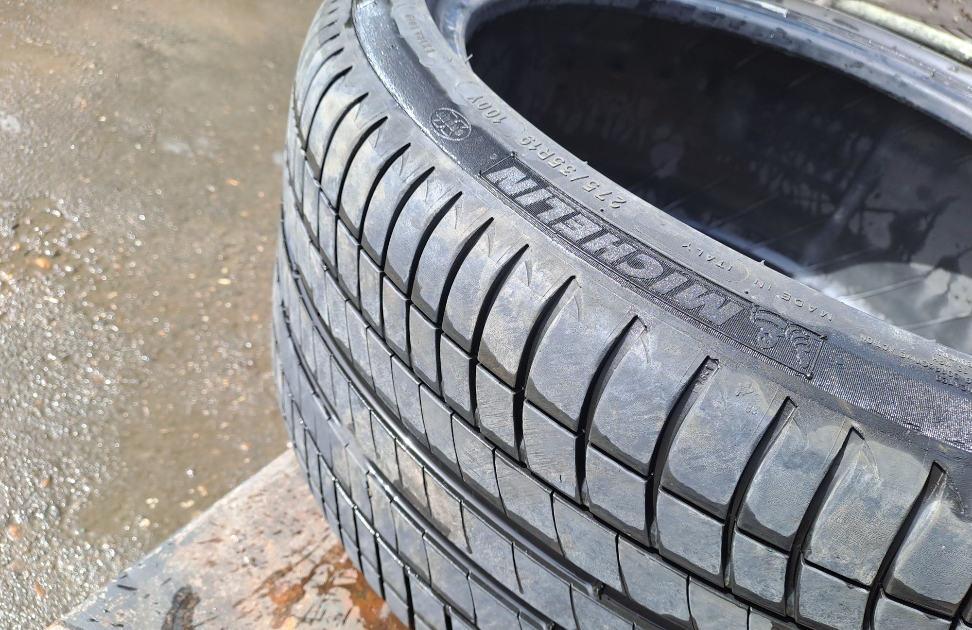 Продавам гуми 2бр Michelin Run Flat 275 35 19"