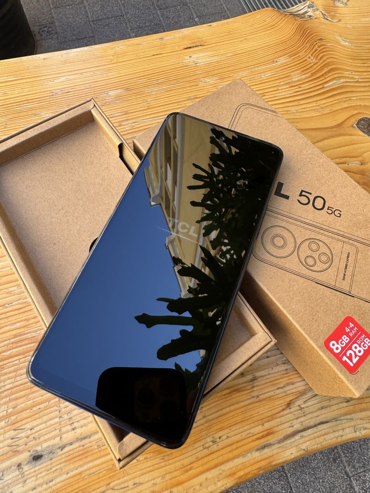 Телефон TCL 50 5G нов нов!