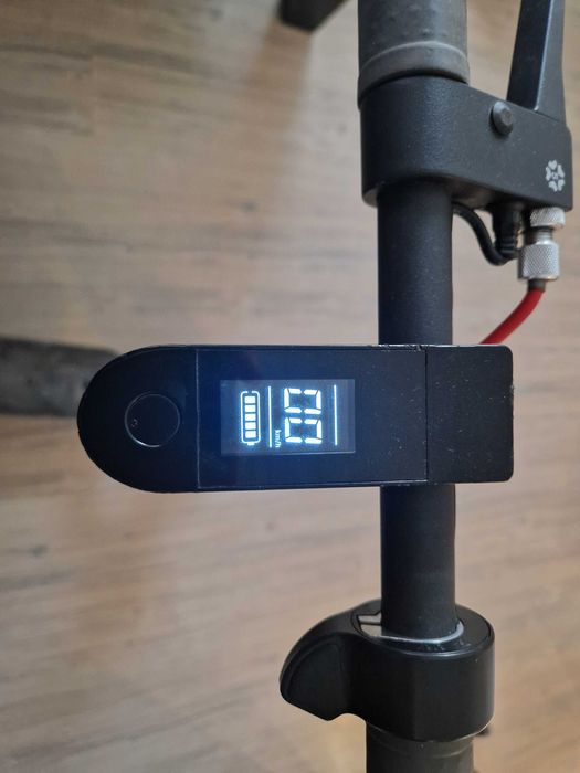 Електрическа тротинетка Like.Bike One + (черна)