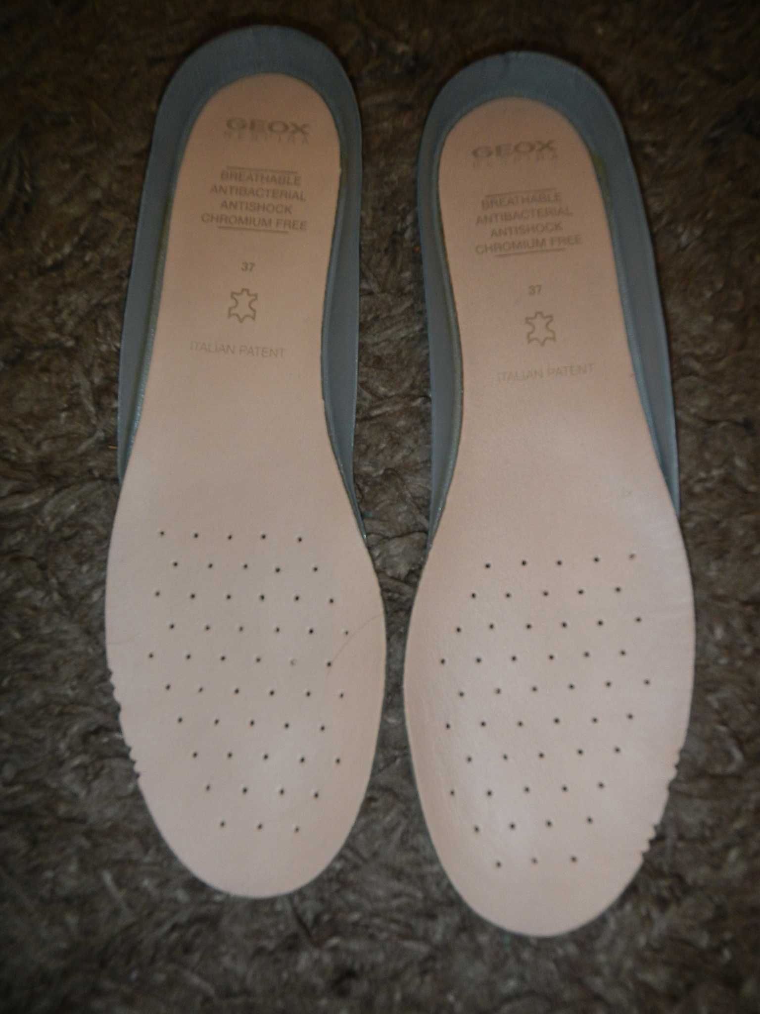 Pantofi Geox J Alonisso B. G. Marimea 37(24.5 cm). Noi