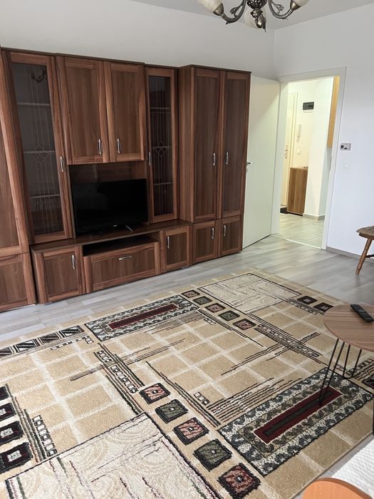 Inchiriez apartament 2 canere Avantgarden 3 Brasov