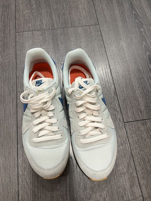 Nike Internationalist