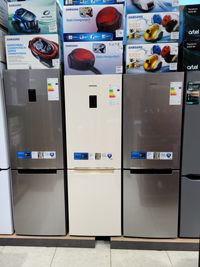 Холодильник Samsung RB29FSRNDSA висота 1.78