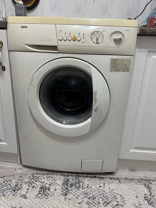 Стиралка Zanussi занося