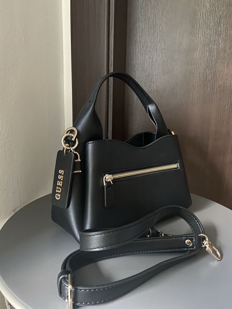 Чанти Guess, Hugo, Calvin Klein