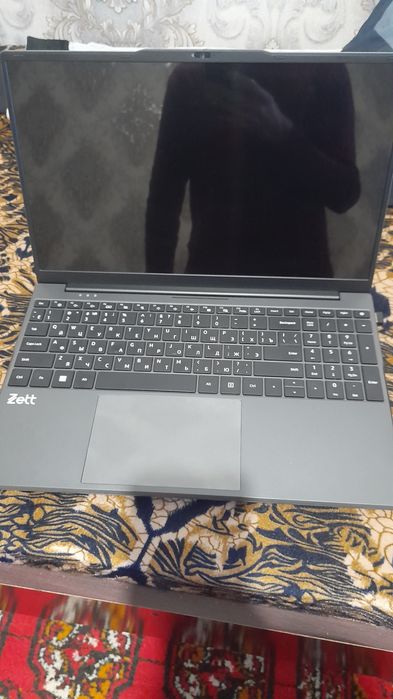 YANGI Ofis Noutbuk   8/256 Gb