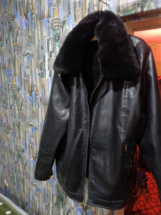 Продам мужская куртка кожаная размер 48 50