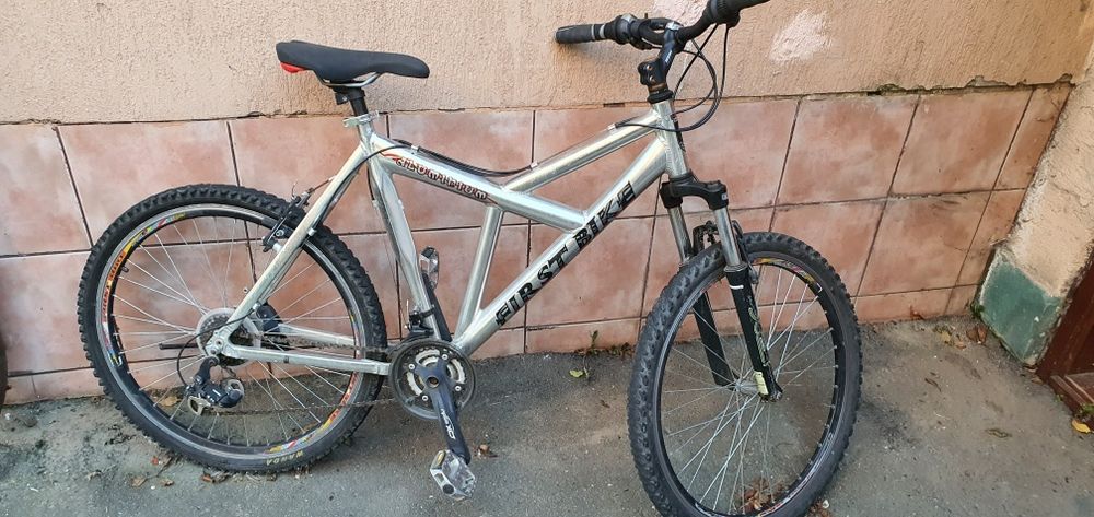 Bicicleta aluminiu