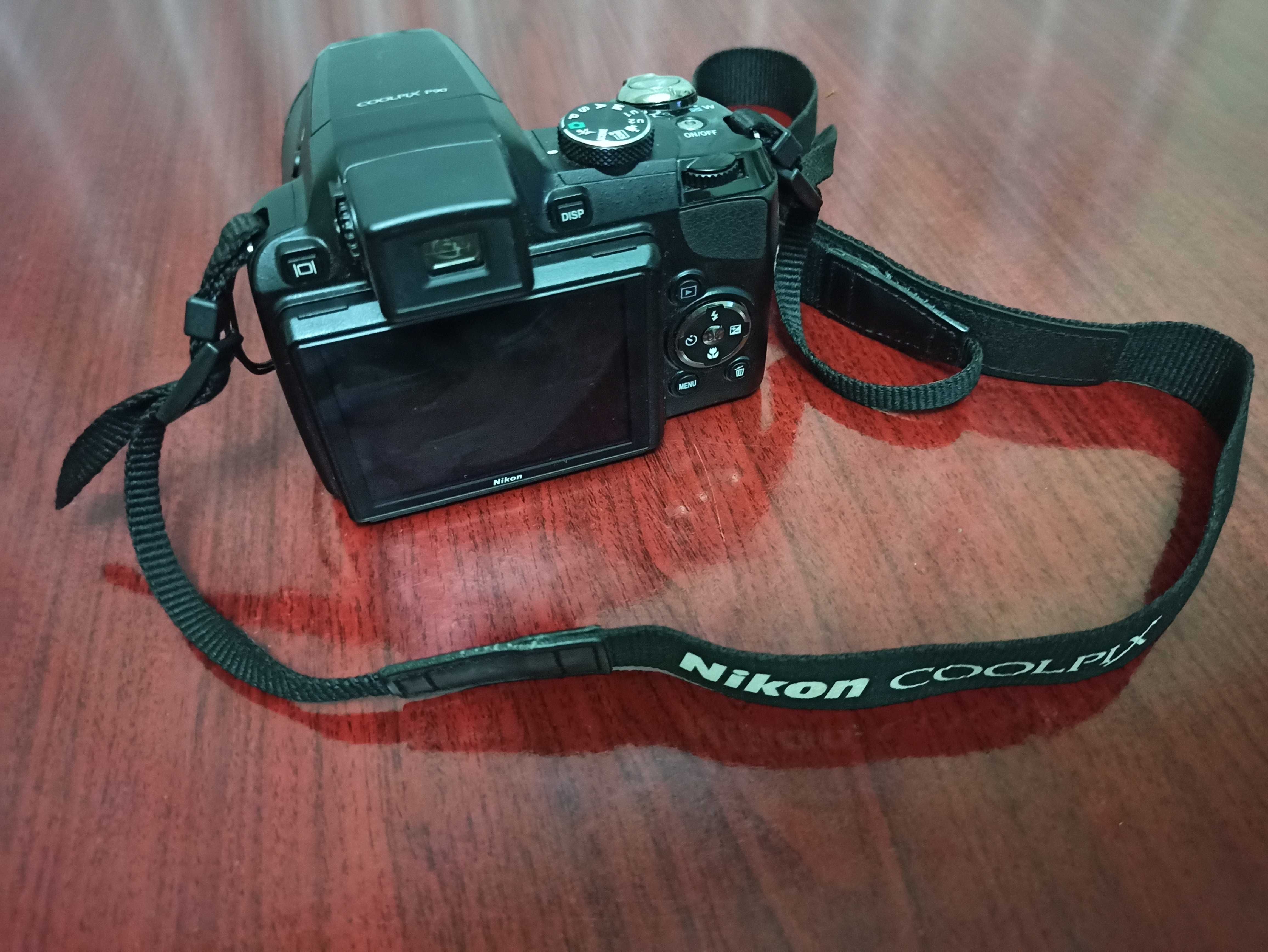 Nikon Coolpix P90