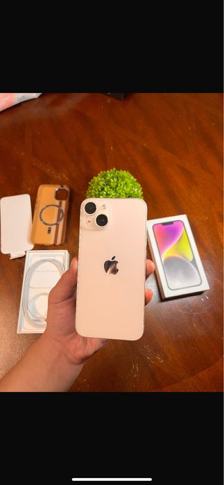 продаю Айфон 14